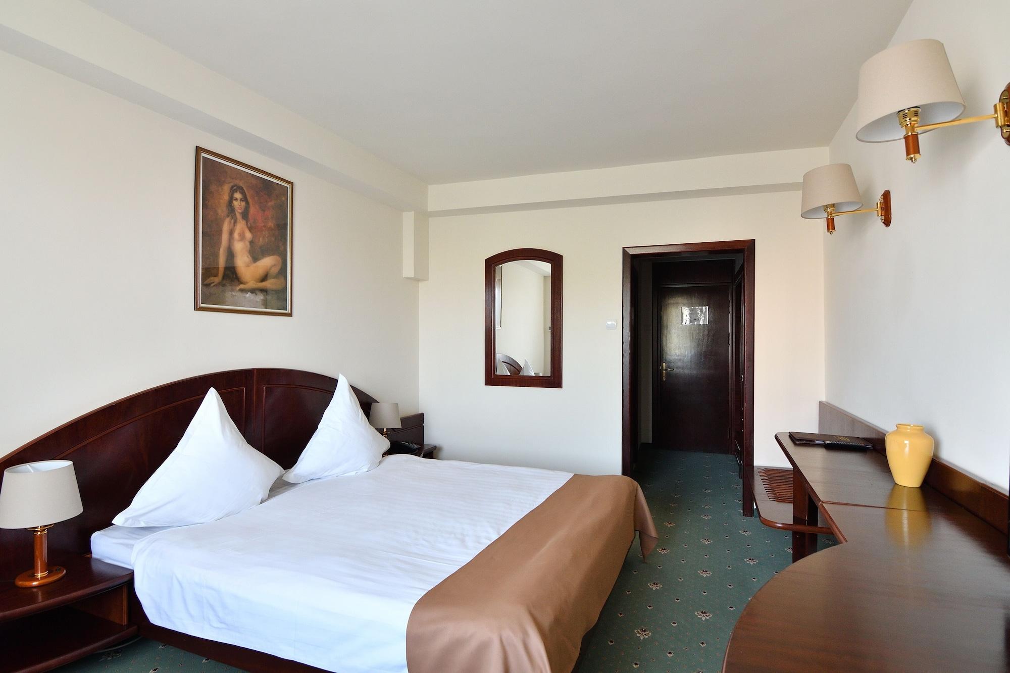 Hotel Delta 3 Tulcea Buitenkant foto